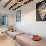 Vila Dafmir Tías